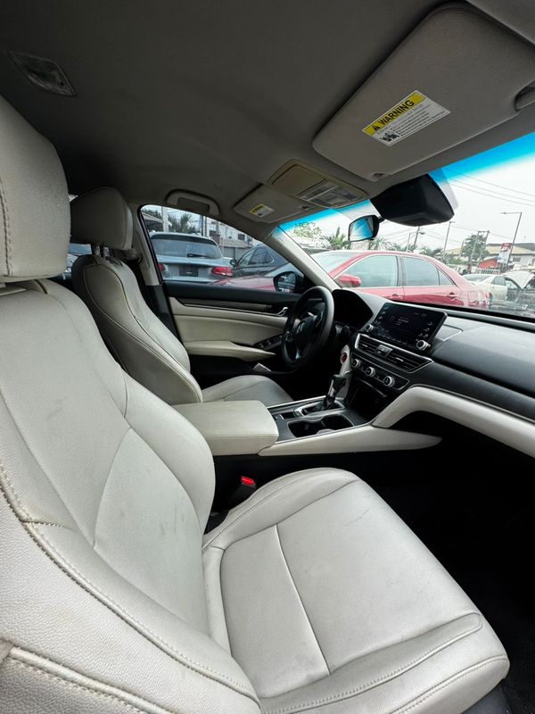 Thumbnail 8 of 2018 Honda Accord sport